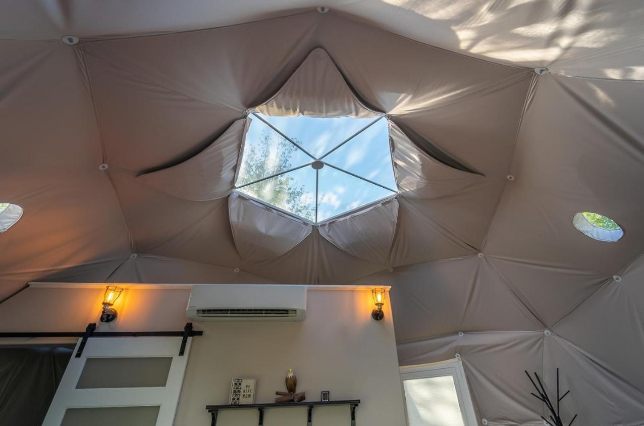 Gravity Luxury Domes 호텔 South Maitland 외부 사진